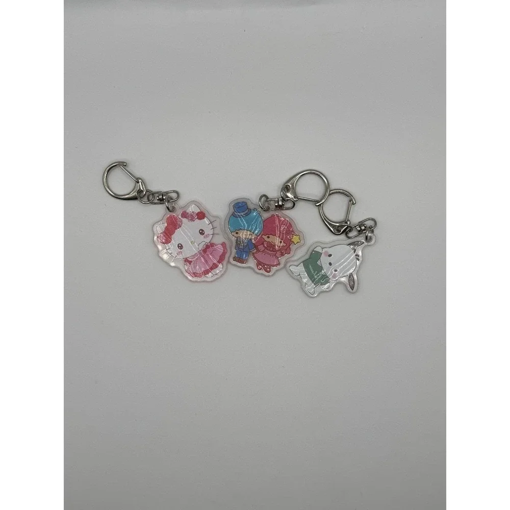 Sanrio Stationery & Keychain Bundle – Notebook, sticky notes, keychains
